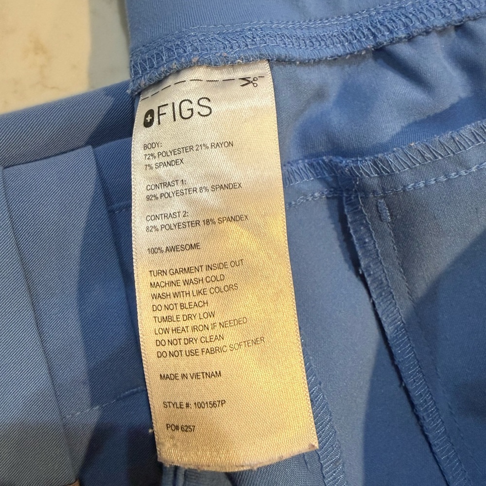 Figs Technical Collection Size Large - image 2